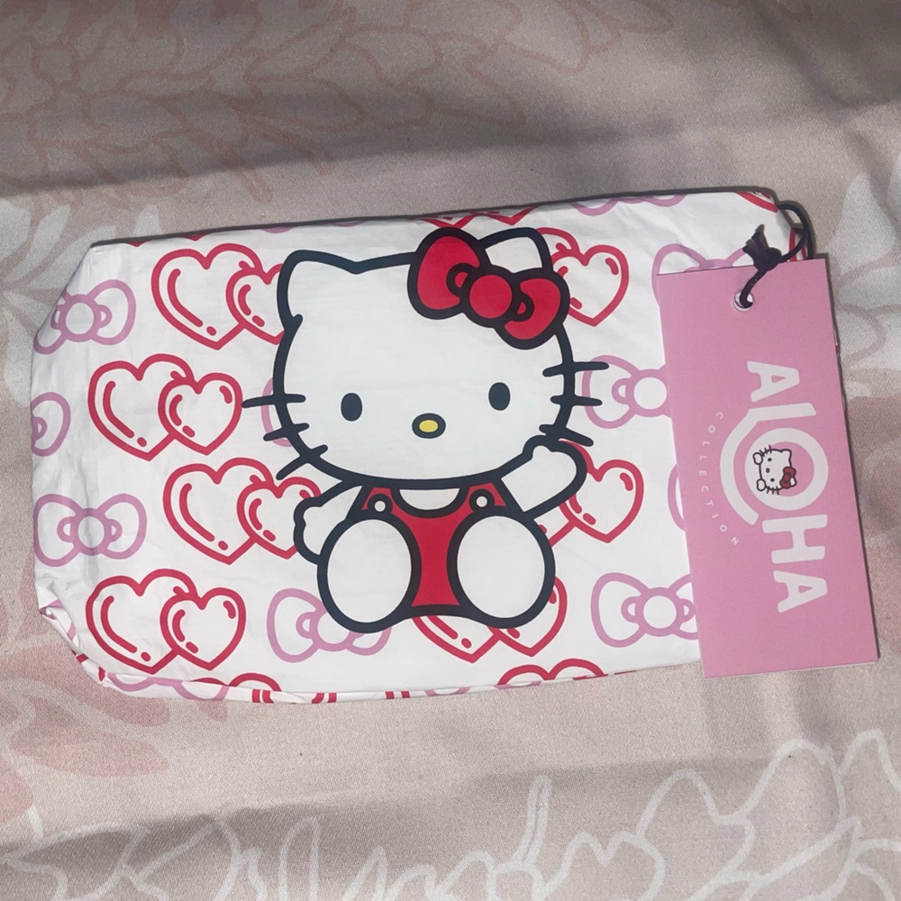 Aloha Collection x Hello Kitty. Mini Pouch